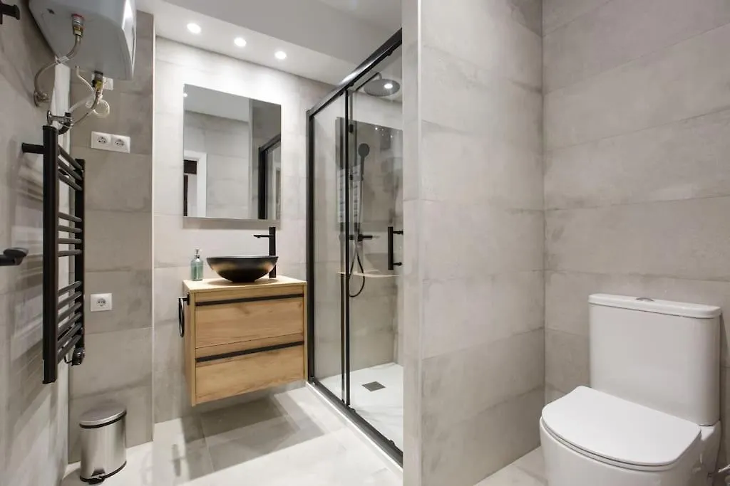 Etxeburu Apartment Bilbao 0*,  Spain